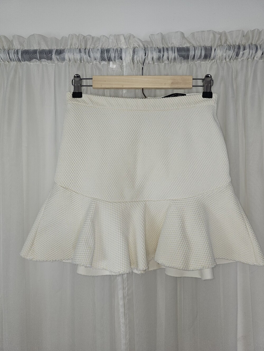 Zara Woman Cream White Honeycomb Texture Peplum Ruffle Mini Skirt XS